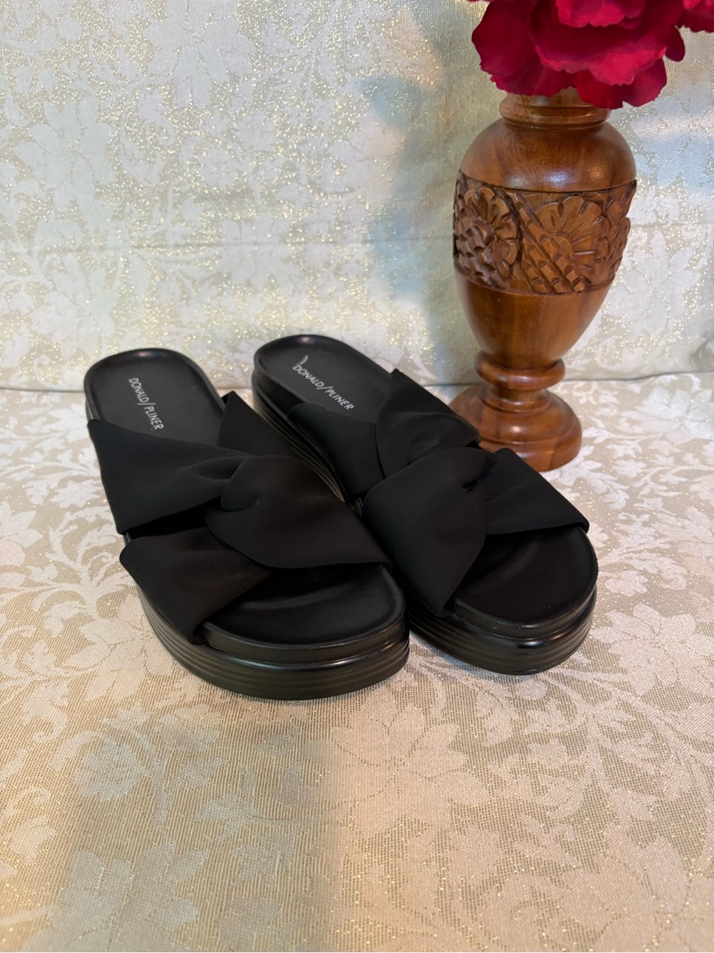 Donald J. Pliner Folley Black Knot Platform Slides - Picture 2 of 13